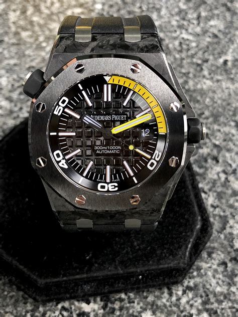 Audemars Piguet Royal Oak Offshore Diver Carbon .